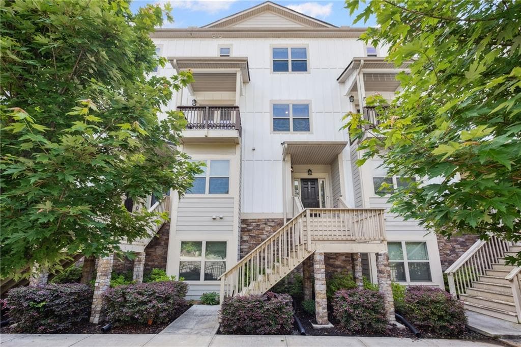 3 bedroom, 4 bathroom, 1,831 sq ft townhouse sold at 3116 Quantum Lane, Atlanta, GA 30341
