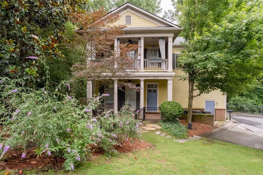 3 bedroom, 3 bathroom, 1,868 sq ft single family residence sold at 635 Holcomb Bridge Road, Norcross, GA 30071