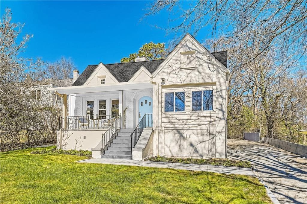 3 bedroom, 3 bathroom, 1,612 sq ft single family residence sold at 1337 M L King Jr Drive, Atlanta, GA 30314