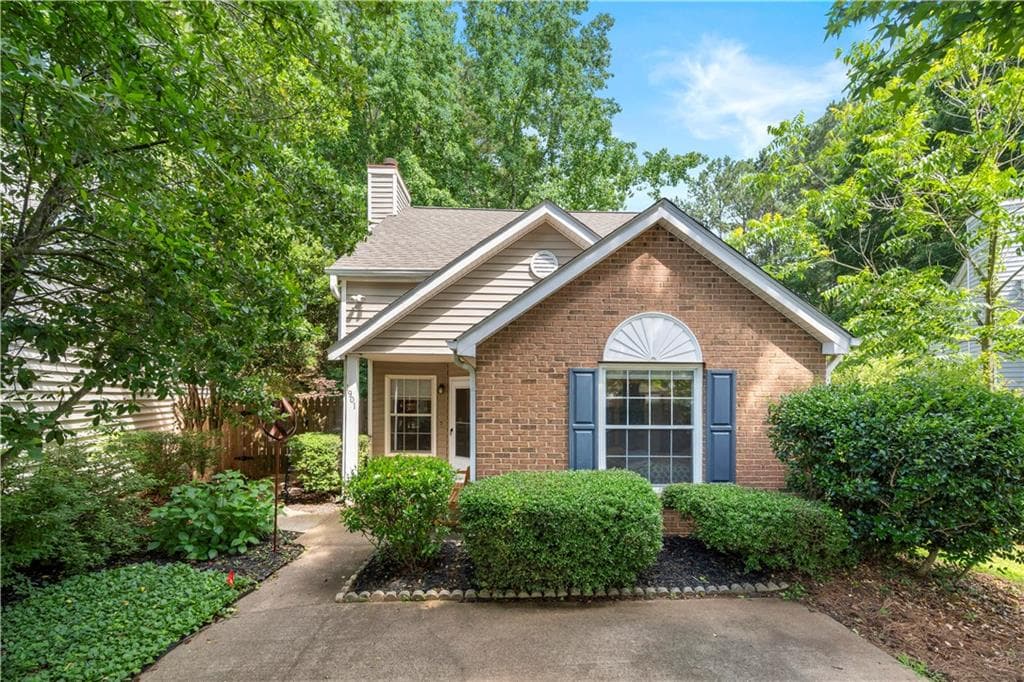 2 bedroom, 2 bathroom, 1,092 sq ft single family residence sold at 1901 Brittania Circle, Woodstock, GA 30188
