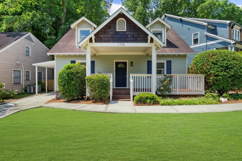 4 bedroom, 3 bathroom, 1,796 sq ft single family residence sold at 176 Rockyford Road, Atlanta, GA 30317