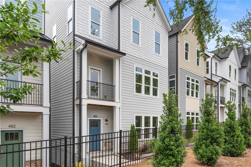 4 bedroom, 4 bathroom, 2,742 sq ft single family residence sold at 484 Hammons Way, Atlanta, GA 30315