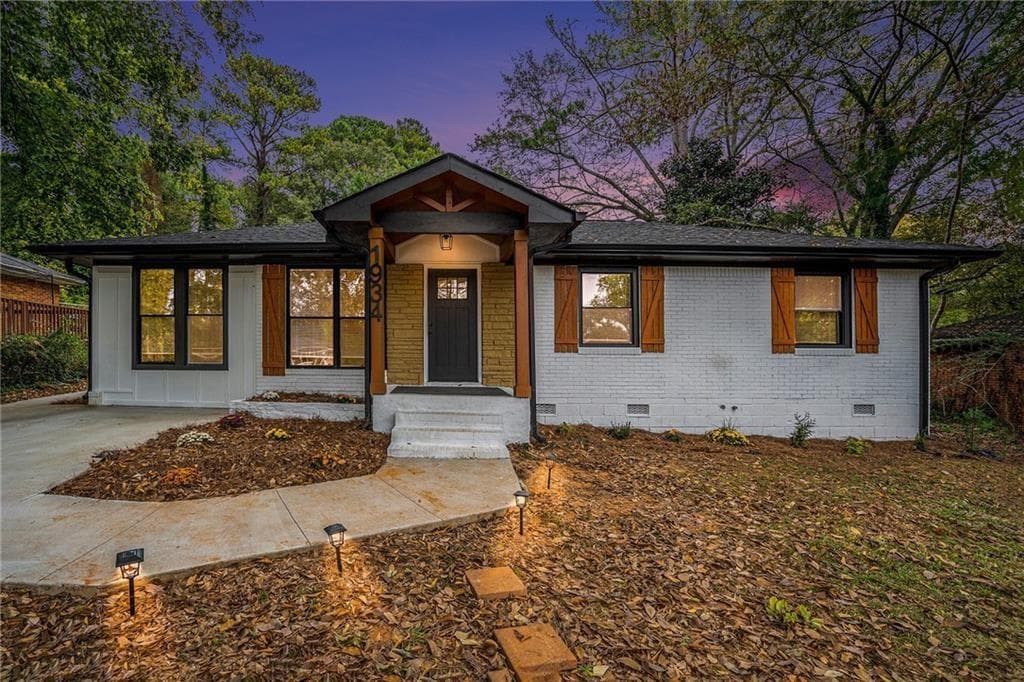 4 bedroom, 2 bathroom, 1,340 sq ft single family residence sold at 1934 Pinedale Place, Decatur, GA 30032