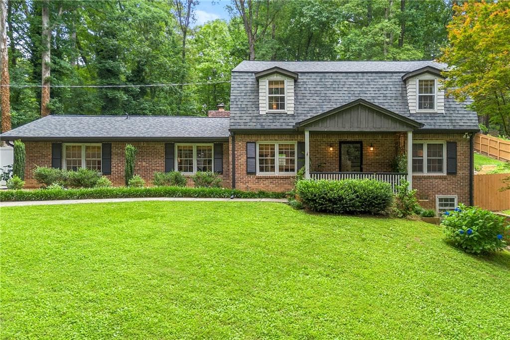 1050 Lake Charles Drive, Roswell, GA 30075 — most recent listing photo