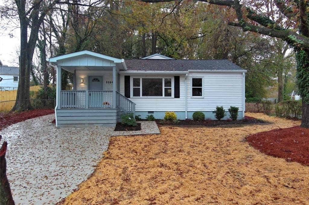 3 bedroom, 2 bathroom, 1,258 sq ft single family residence sold at 2068 VERBENA Street, Atlanta, GA 30314