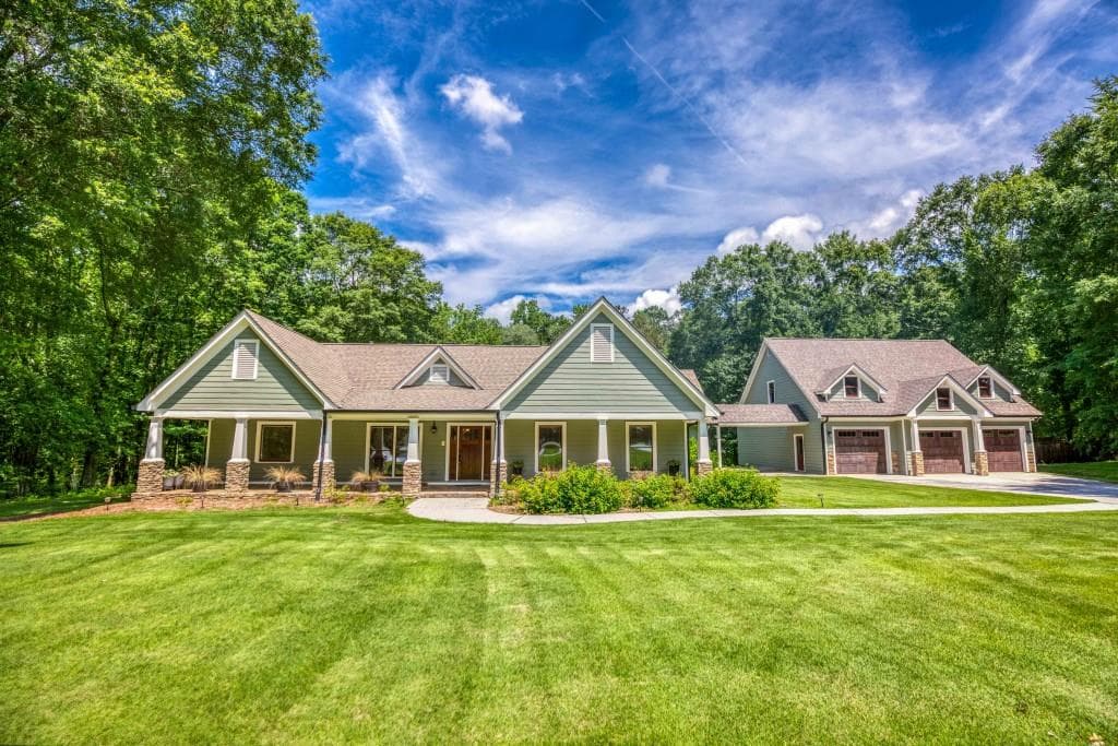 4 bedroom, 6 bathroom, 5,348 sq ft single family residence sold at 2680 Bay Ridge Drive, Loganville, GA 30052
