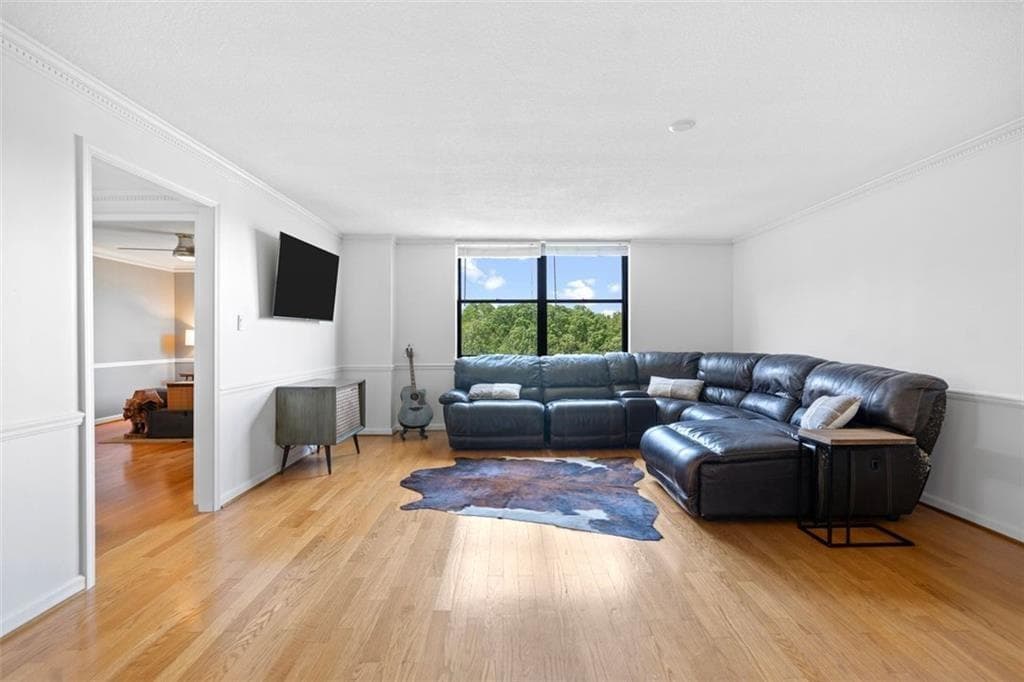 1 bedroom, 1 bathroom, 742 sq ft condominium for sale at 2965 Pharr Court South 817, Atlanta, GA 30305 — photo 10