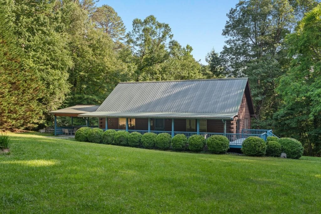 52 Blueberry Lane, Rabun Gap, GA 30568 — most recent listing photo