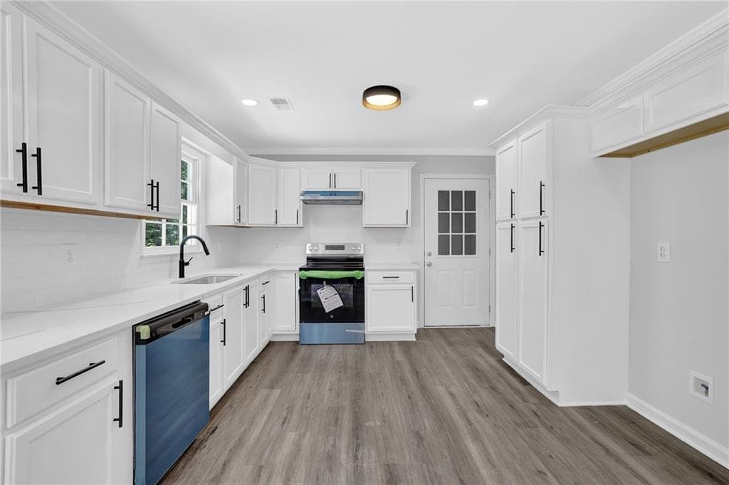3 bedroom, 2 bathroom, 1,586 sq ft single family residence sold at 3191 Woodbridge Court, Snellville, GA 30039