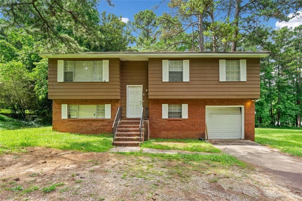 4 bedroom, 2 bathroom, 1,932 sq ft single family residence sold at 1991 FLAT SHOALS Road, Riverdale, GA 30296