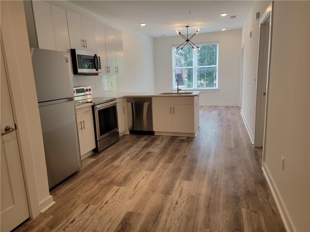 1 bedroom, 1 bathroom, 648 sq ft condominium under contract at 525 PARKWAY Drive 306, Atlanta, GA 30308 — photo 5