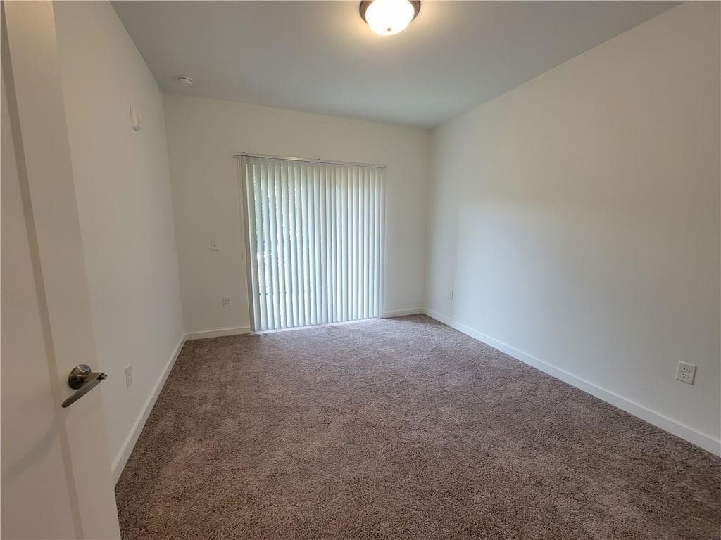1 bedroom, 1 bathroom, 648 sq ft condominium under contract at 525 PARKWAY Drive 306, Atlanta, GA 30308 — photo 7