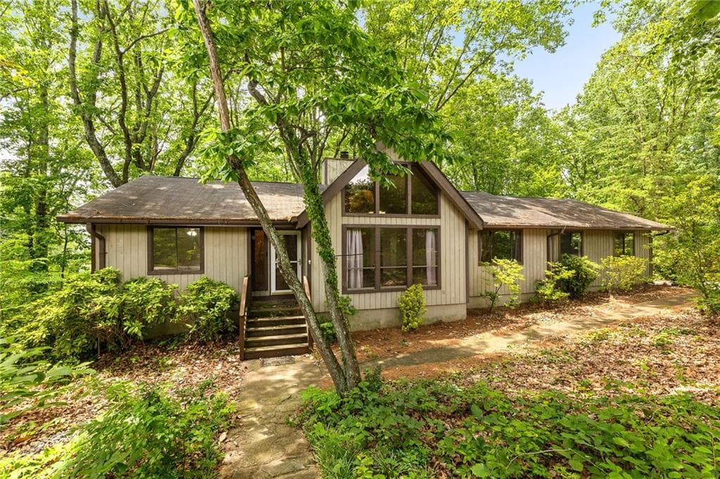 1832 Tree Top Court, Marietta, GA 30062 — most recent listing photo