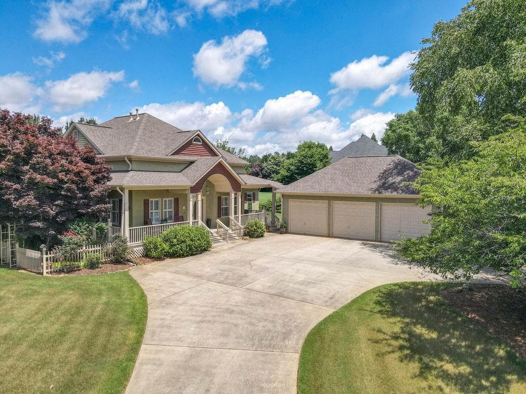 105 Whippoorwill Way, Fayetteville, GA 30215 — most recent listing photo