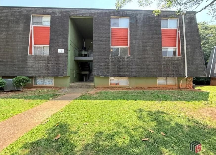 182 VIKING CT 3, Athens, GA 30605 — most recent listing photo
