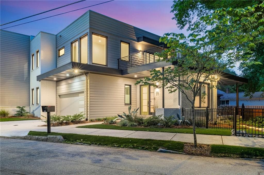 4 bedroom, 3 bathroom, 2,906 sq ft townhouse sold at 23 Walthall Street, Atlanta, GA 30307