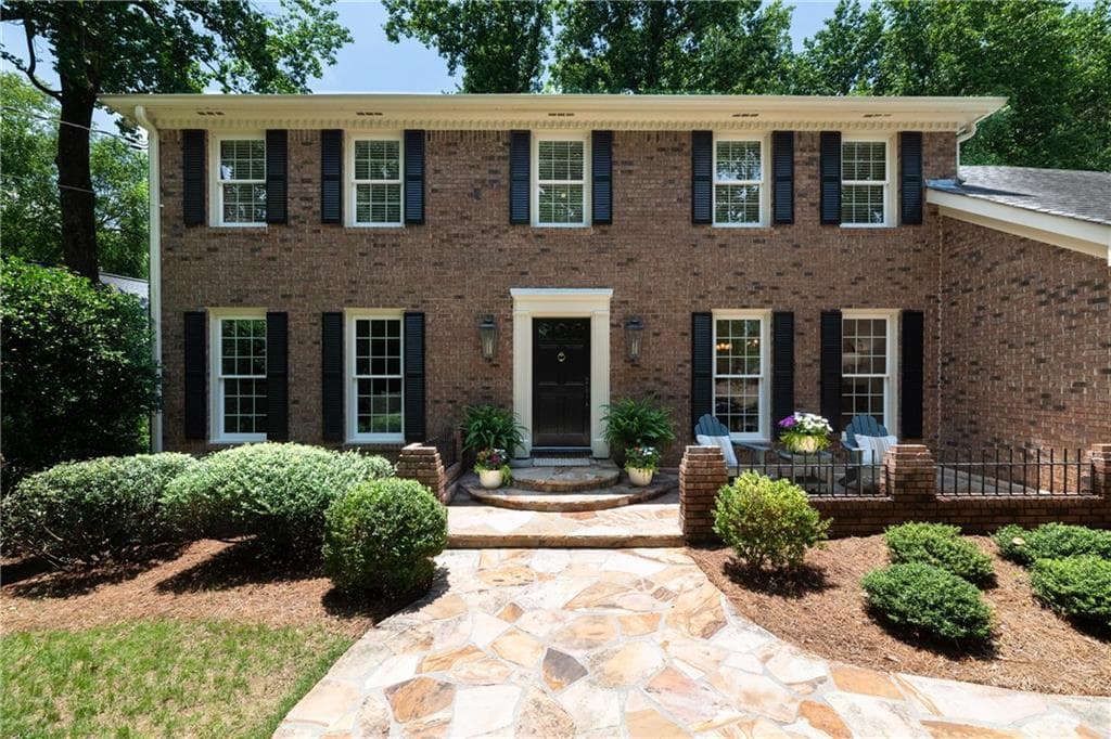 4 bedroom, 3 bathroom, 3,727 sq ft single family residence sold at 6960 Hunters Branch Drive, Atlanta, GA 30328