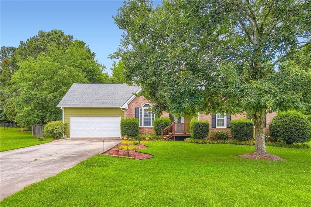 4 bedroom, 3 bathroom, 3,816 sq ft single family residence sold at 180 Moseley Crossing Drive, Stockbridge, GA 30281