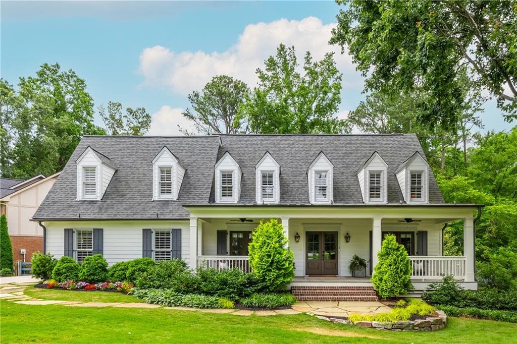 6 bedroom, 4 bathroom, 3,451 sq ft single family residence sold at 505 Junction Point, Roswell, GA 30075