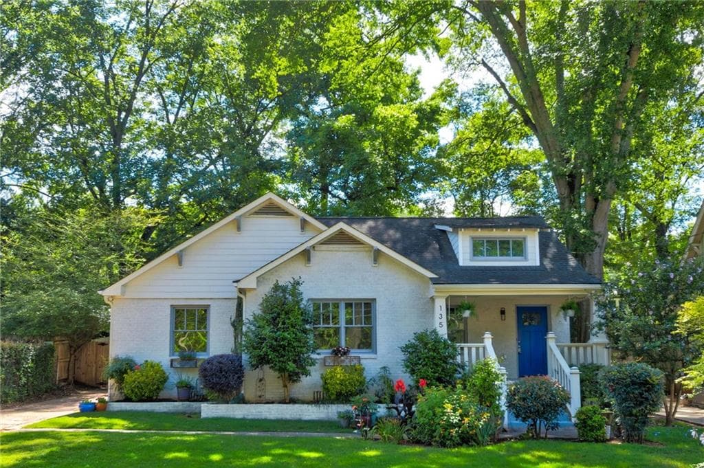 3 bedroom, 2 bathroom, 1,550 sq ft single family residence sold at 135 Martha Avenue, Atlanta, GA 30317