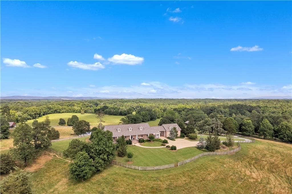 702 Cash Road, Calhoun, GA 30701 — most recent listing photo