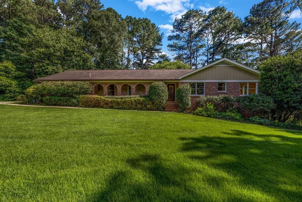 2585 Regency Drive, Tucker, GA 30084 — most recent listing photo