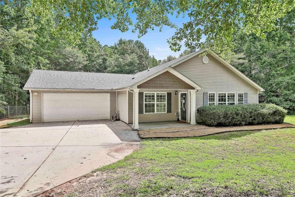 2551 Luther Bailey Rd, Senoia, GA 30276 — most recent listing photo
