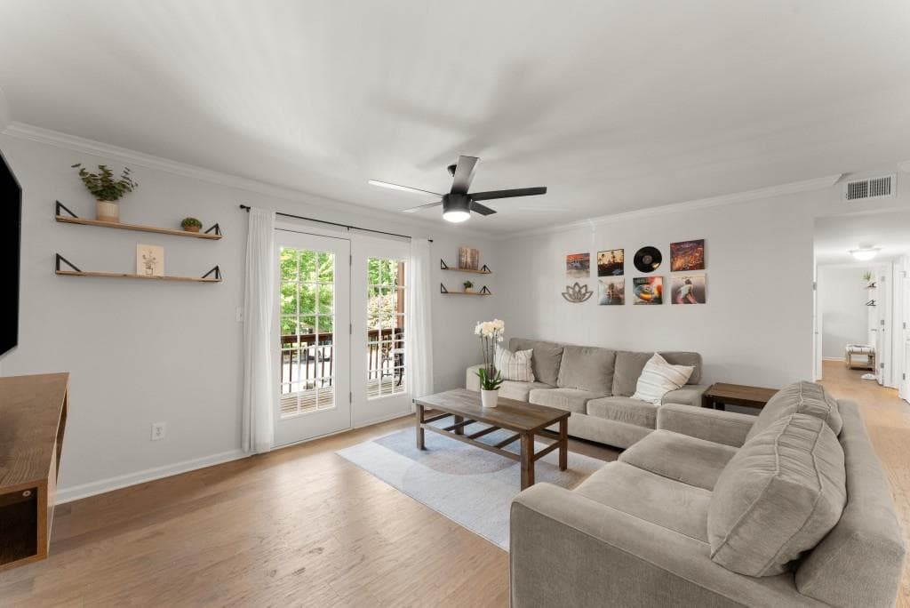 2 bedroom, 2 bathroom, 1,225 sq ft condominium sold at 603 Brighton Point, Atlanta, GA 30328