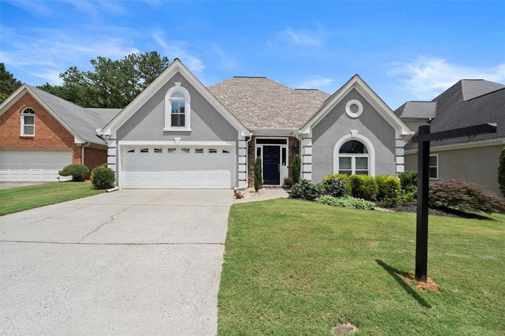 3 bedroom, 3 bathroom, 3,006 sq ft single family residence sold at 170 Shelli Lane, Roswell, GA 30075