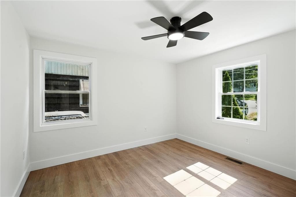 3 bedroom, 2 bathroom, 1,280 sq ft single family residence sold at 1227 Kenilworth Drive, Atlanta, GA 30310