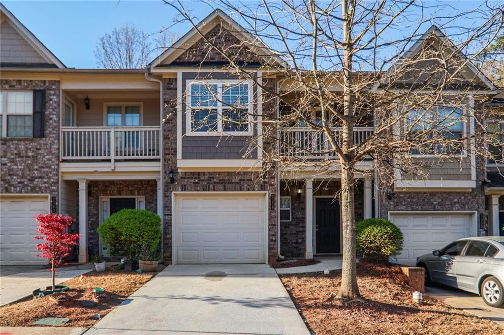 2 bedroom, 3 bathroom, 1,617 sq ft townhouse sold at 2359 Castle Keep Way, Atlanta, GA 30316