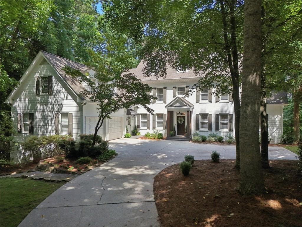 5 bedroom, 6 bathroom, 5,300 sq ft single family residence sold at 15305 Highgrove Road, Milton, GA 30004