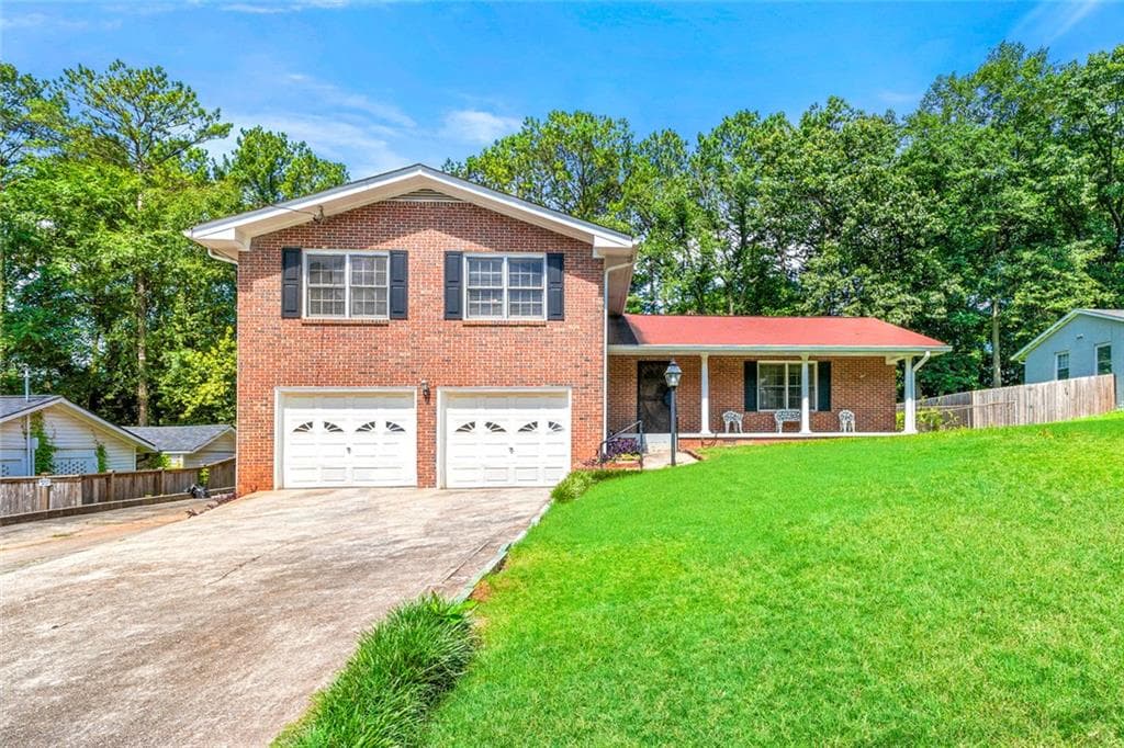 2117 Chestnut Hill Circle, Decatur, GA 30032 — most recent listing photo