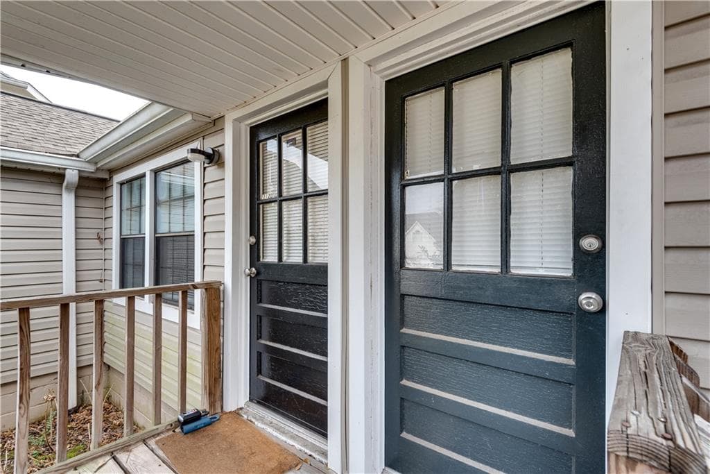 5 bedroom, 4 bathroom single family residence sold at 2312 Wayside Drive, Brookhaven, GA 30319