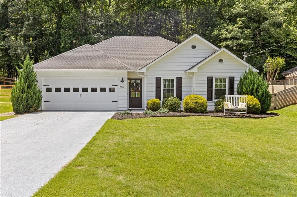8880 Pine Tree Circle, Gainesville, GA 30506 — most recent listing photo