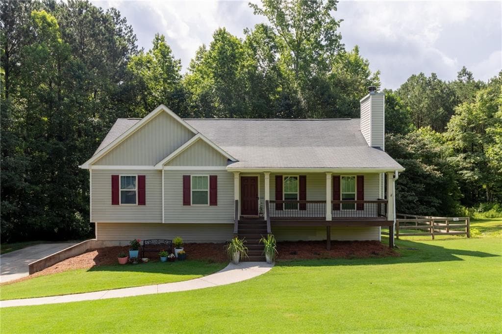 4 bedroom, 2 bathroom, 1,812 sq ft single family residence sold at 19 Autumn Place, White, GA 30184