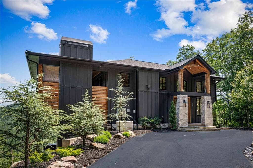 146 Overlook Way, Blue Ridge, GA 30513 — most recent listing photo