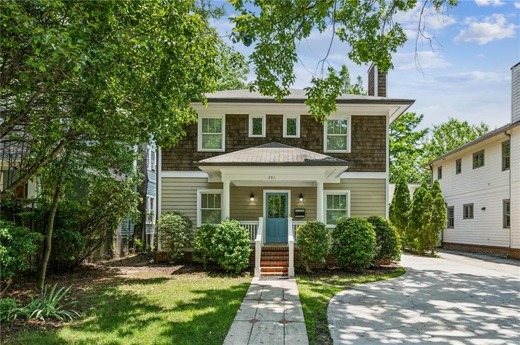 4 bedroom, 3 bathroom, 2,382 sq ft single family residence sold at 261 Elmira Place, Atlanta, GA 30307