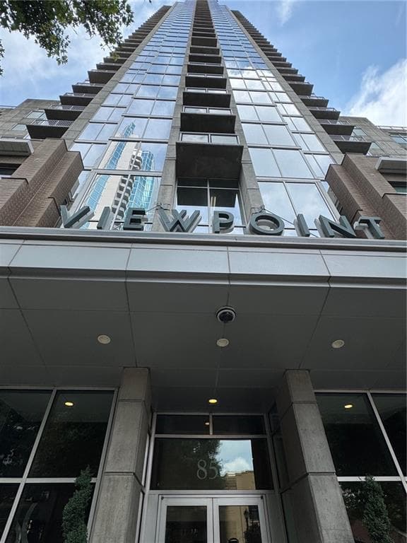 2 bedroom, 2 bathroom, 1,158 sq ft condominium sold at 855 Peachtree Street 2913, Atlanta, GA 30308