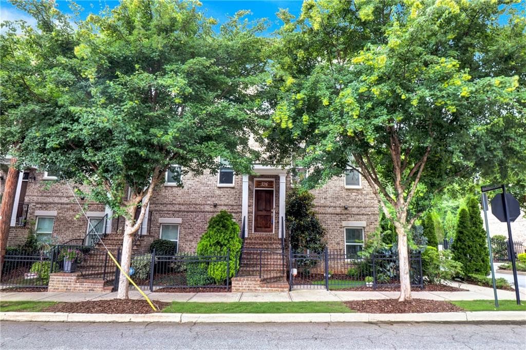 326 Brownstones Circle, Atlanta, GA 30312 — most recent listing photo
