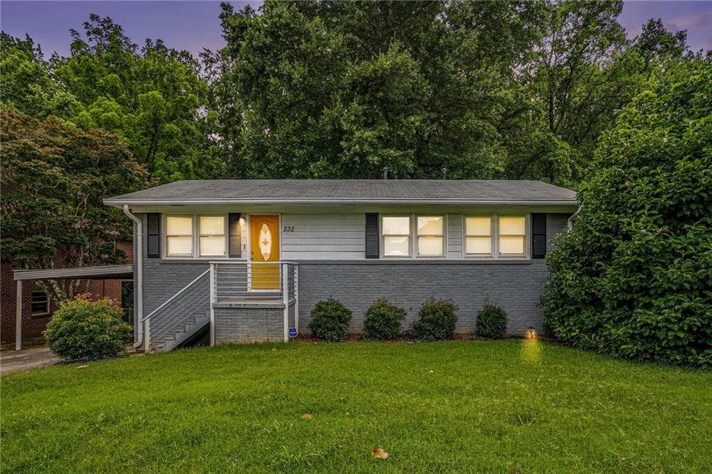 4 bedroom, 2 bathroom, 1,075 sq ft single family residence sold at 232 Whitworth Drive, Atlanta, GA 30331
