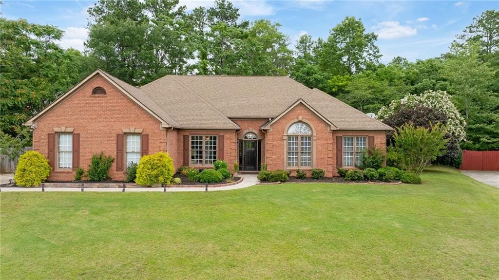 425 Starfire Court, Suwanee, GA 30024 — most recent listing photo