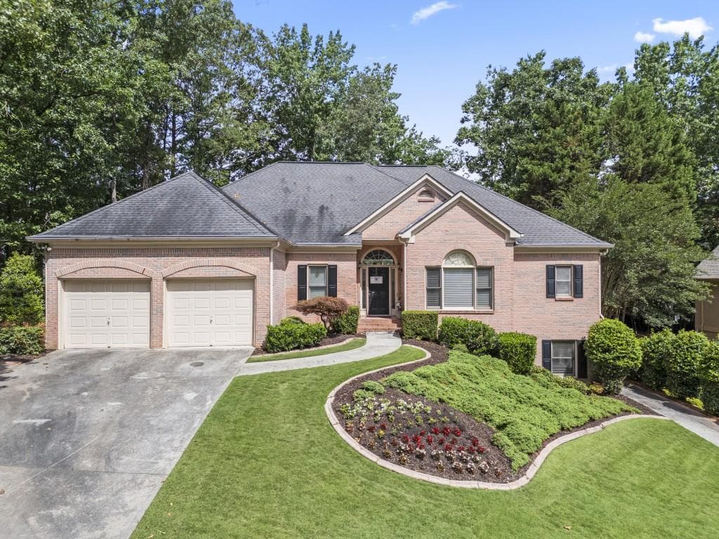 569 Fairway Drive, Woodstock, GA 30189 — most recent listing photo