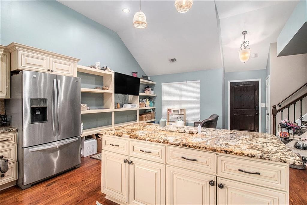 3 bedroom, 3 bathroom, 2,465 sq ft single family residence for sale at 6177 Idlewood Circle, Lithonia, GA 30038 — photo 4