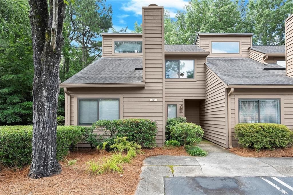 301 Parkaire Crossing, Marietta, GA 30068 — most recent listing photo