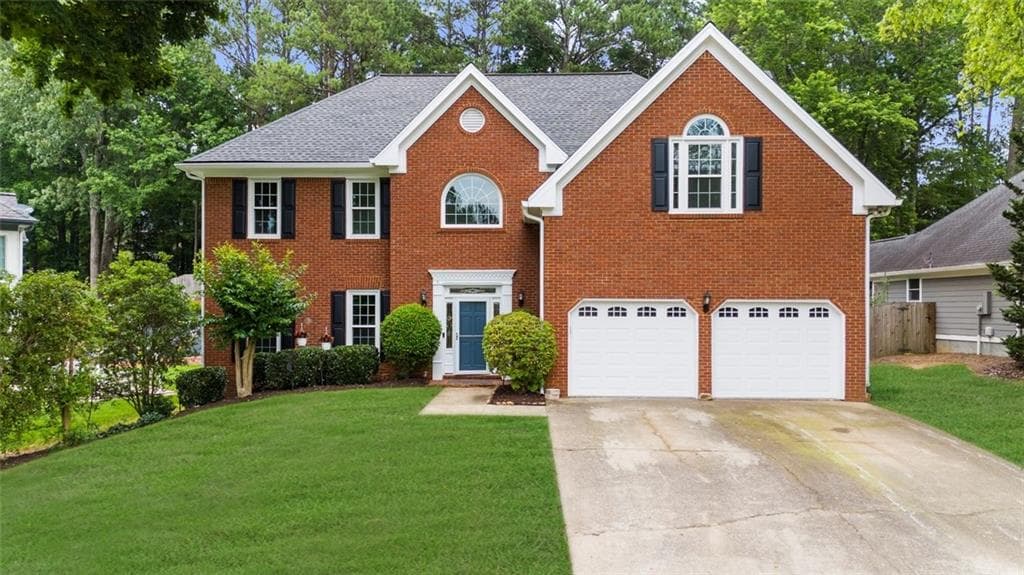 4 bedroom, 3 bathroom, 2,556 sq ft single family residence sold at 10865 Misty Moon Court, Alpharetta, GA 30022