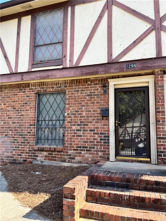 2 bedroom, 2 bathroom, 1,254 sq ft condominium sold at 3298 ABBEYWOOD Drive, Decatur, GA 30034