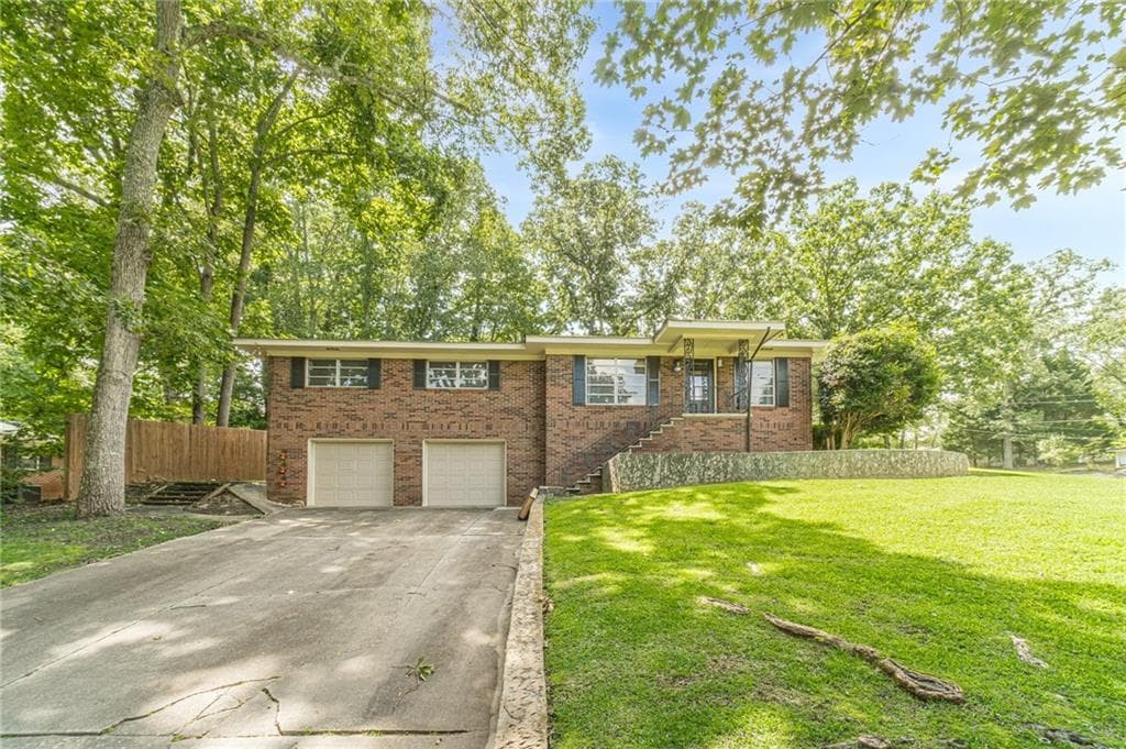397 Hollywood Circle, Gainesville, GA 30501 — most recent listing photo