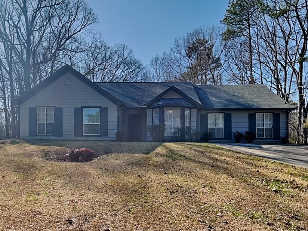 3 bedroom, 3 bathroom, 1,970 sq ft single family residence sold at 4465 Kent Road, Atlanta, GA 30337