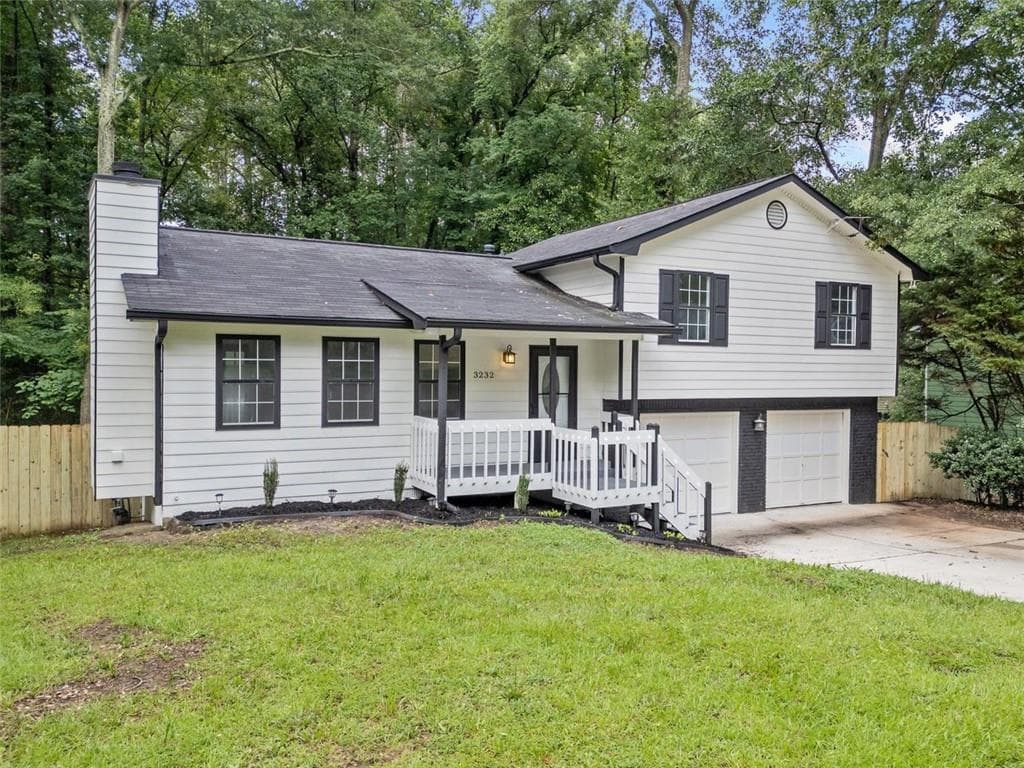 3 bedroom, 2 bathroom, 1,248 sq ft single family residence sold at 3232 VALLEY VIEW Street, Powder Springs, GA 30127